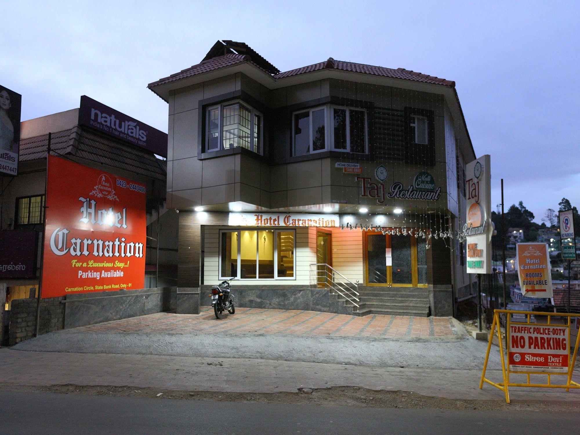 Oyo 7987 Hotel Carnation Udagamandalam Exterior photo
